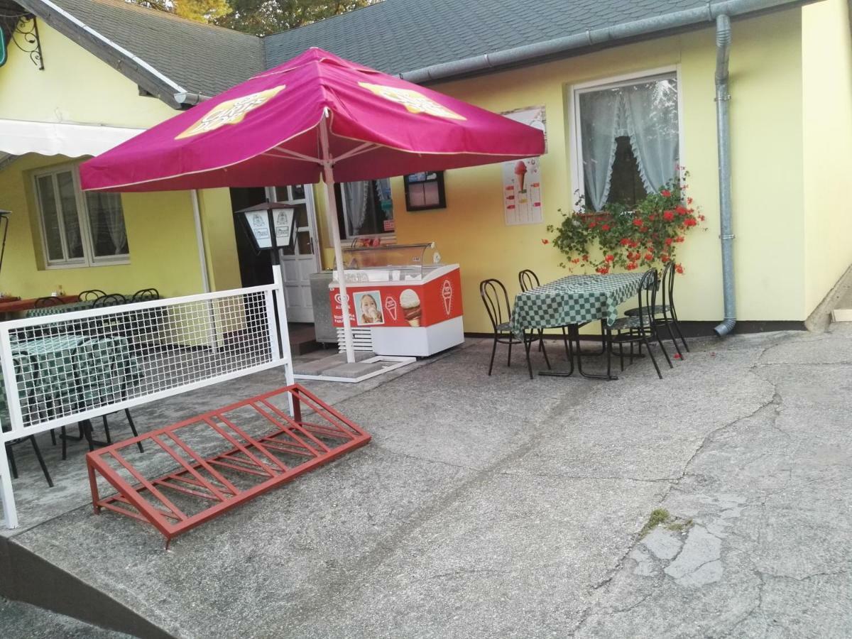 Vadasa Motel Es Etterem Hegyhátszentjakab 외부 사진