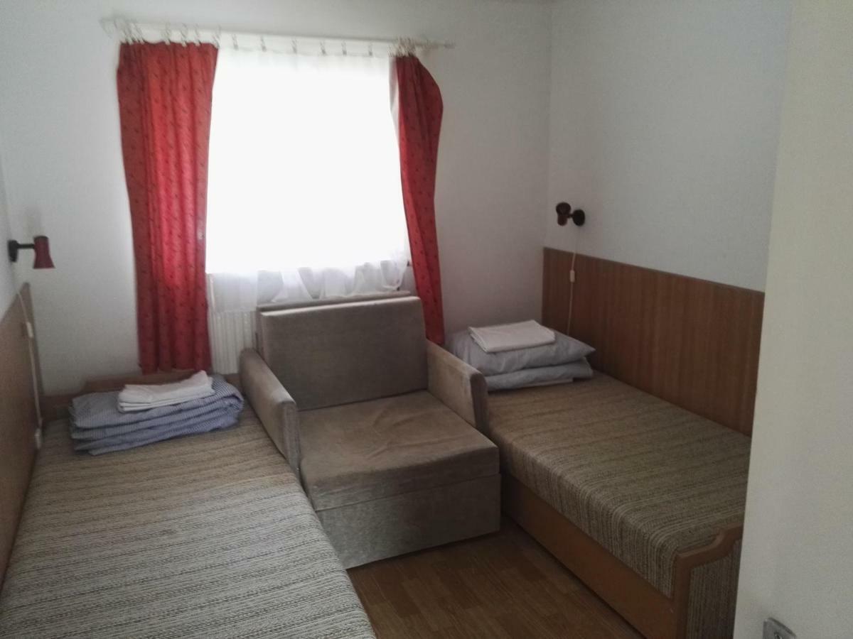 Vadasa Motel Es Etterem Hegyhátszentjakab 외부 사진